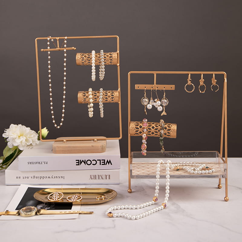 Metalen beugel voor sieradenrek